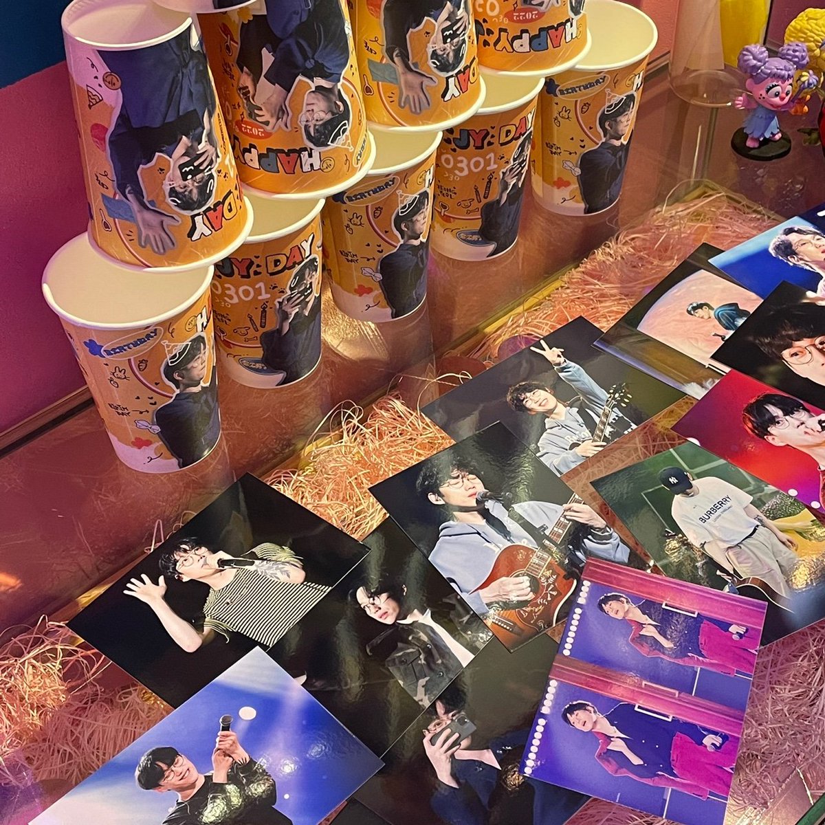 10thing_about_u's tweet photo. ˚｡⋆ D-1 생일카페 프리뷰 ⋆｡˚

내일부터 생일카페 이벤트 시작합니다!

#10Things_I_love_about_you
#생일이야_크게_박수_갈겨줘
#10CM #십센치 #권정열 https://t.co/l7RUR60xHF