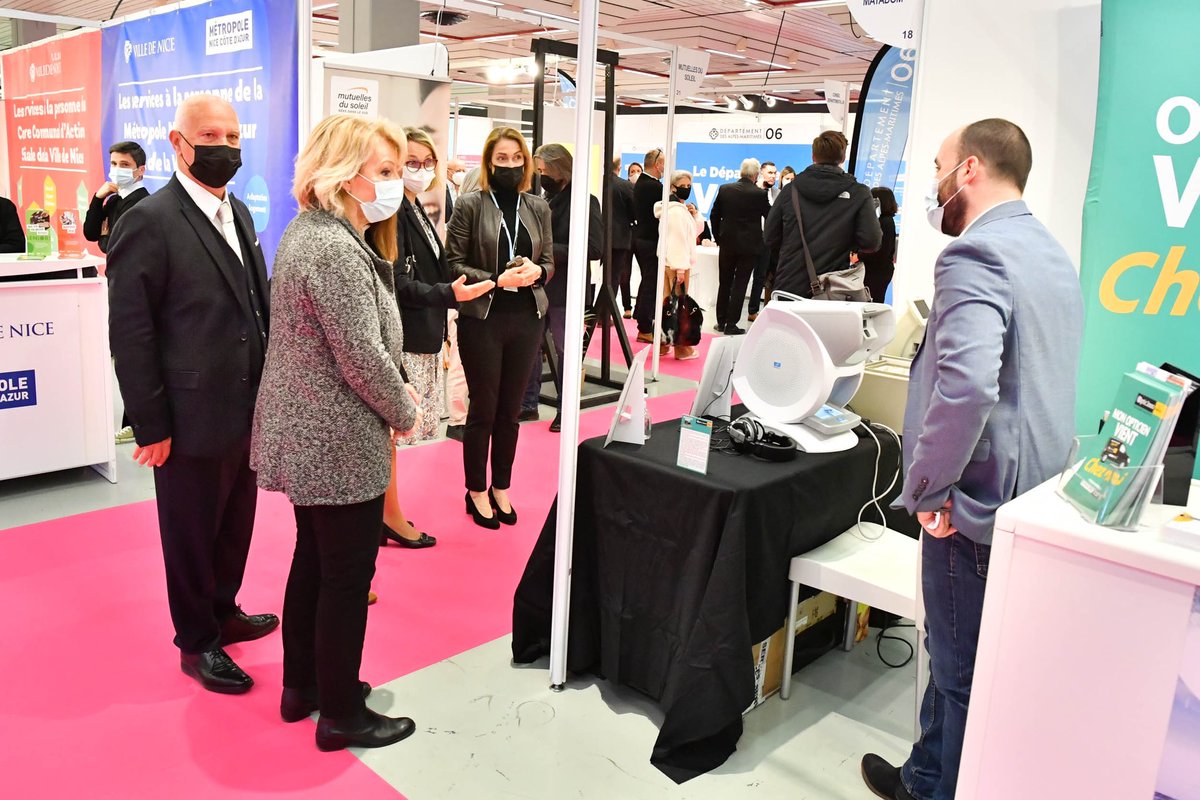 📺 #LaMinuteStands : 

Le saviez-vous ? Un opticien peut vous accompagner et se rendre à votre domicile ! C’est l’un des services proposés par <a href="/optic2000/">Groupement Optic 2000</a>.

Rendez-vous sur leur stand pour en savoir plus ! 

© André Faure