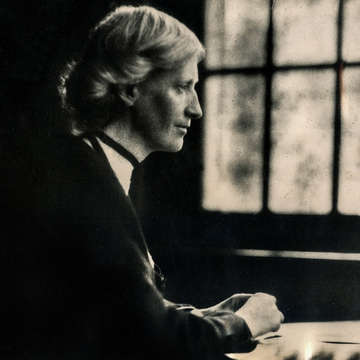 "Every war is a war against children," Eglantyne Jebb, the woman who founded Save the Children <a href="/save_children/">Save the Children International</a> in 1919. There are 7.5 million children in #Ukraine #UkraineCrisis. Terrifying.