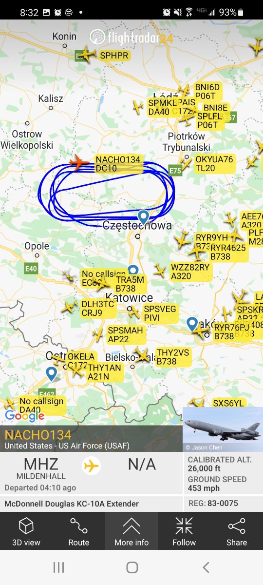 rachelkaras's tweet photo. .@usairforce tankers and 
a B-52 bomber making tracks over Poland at the moment. Wouldn't be surprised if there's planes not showing up on radar that are meeting up with those tankers to refuel https://t.co/fq7pQ5VSyR