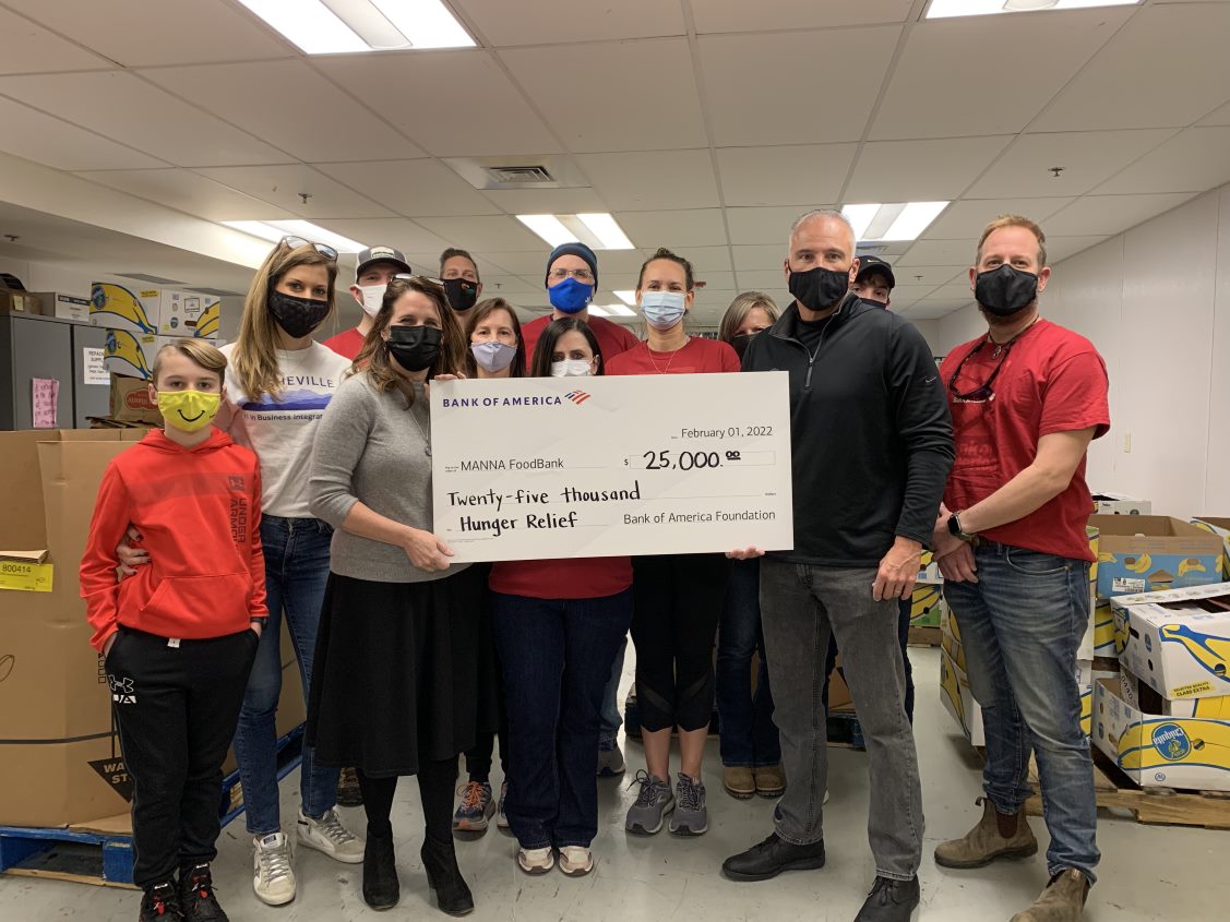 MANNA FoodBank (@mannafoodbank) on Twitter photo This Thursday, we want to thank <a href="/BankofAmerica/">Bank of America</a> for helping put food on the tables of families throughout all of WNC. 💚
#foodislove #bankofamerica #thankful #thankfulthursday #foodbank #feedingwnc This Thursday, we want to thank <a href="/BankofAmerica/">Bank of America</a> for helping put food on the tables of families throughout all of WNC. 💚
#foodislove #bankofamerica #thankful #thankfulthursday #foodbank #feedingwnc