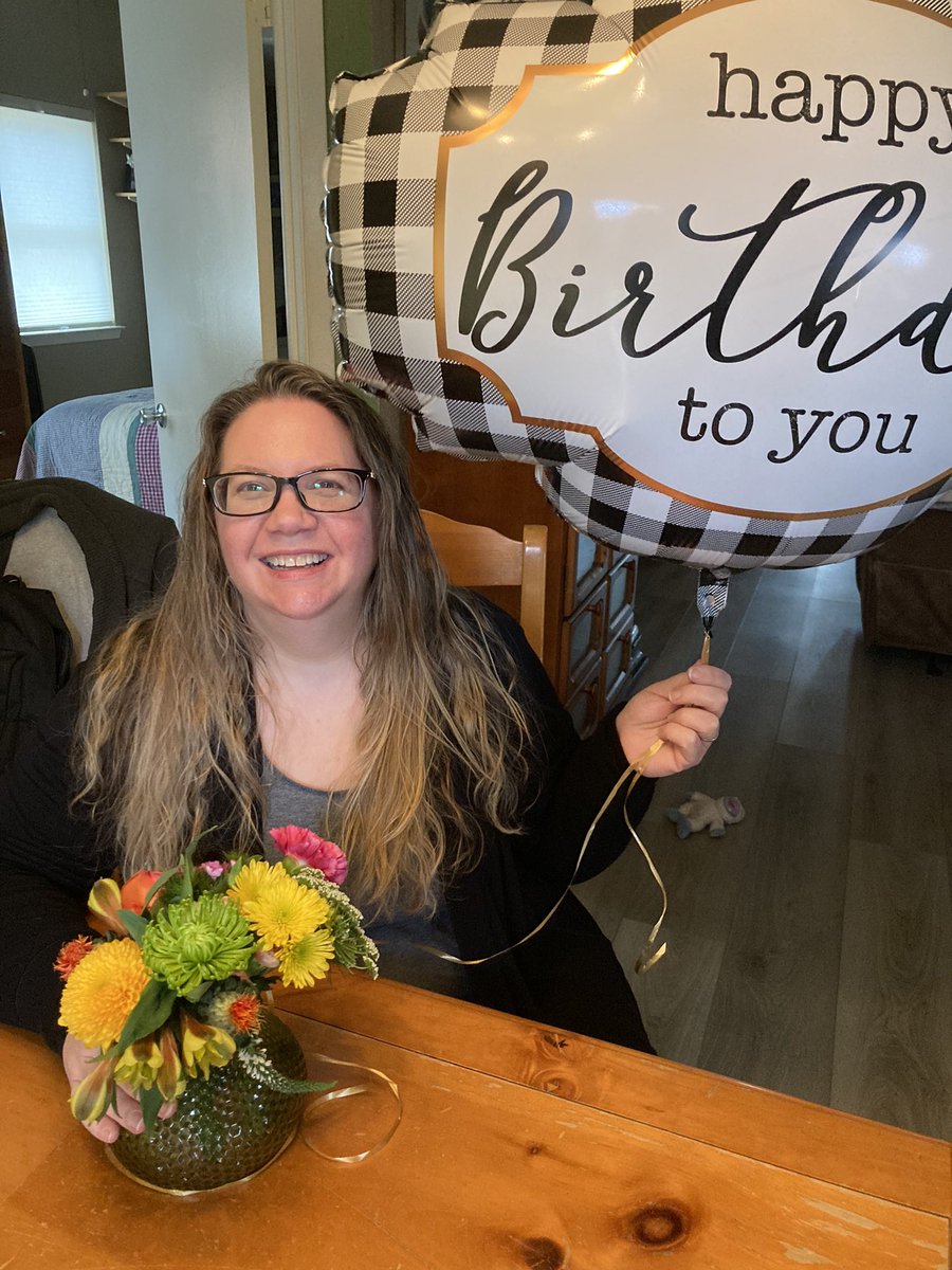 Wende Wayne tweet media