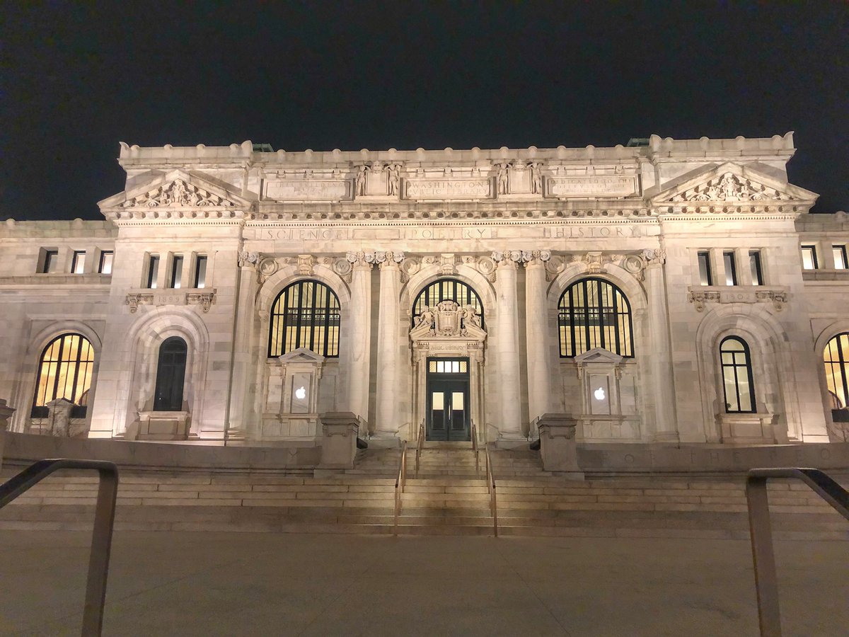 JimmyLynnDC's tweet image. The beauty of Washington DC.  #AppleCarnegieLibrary