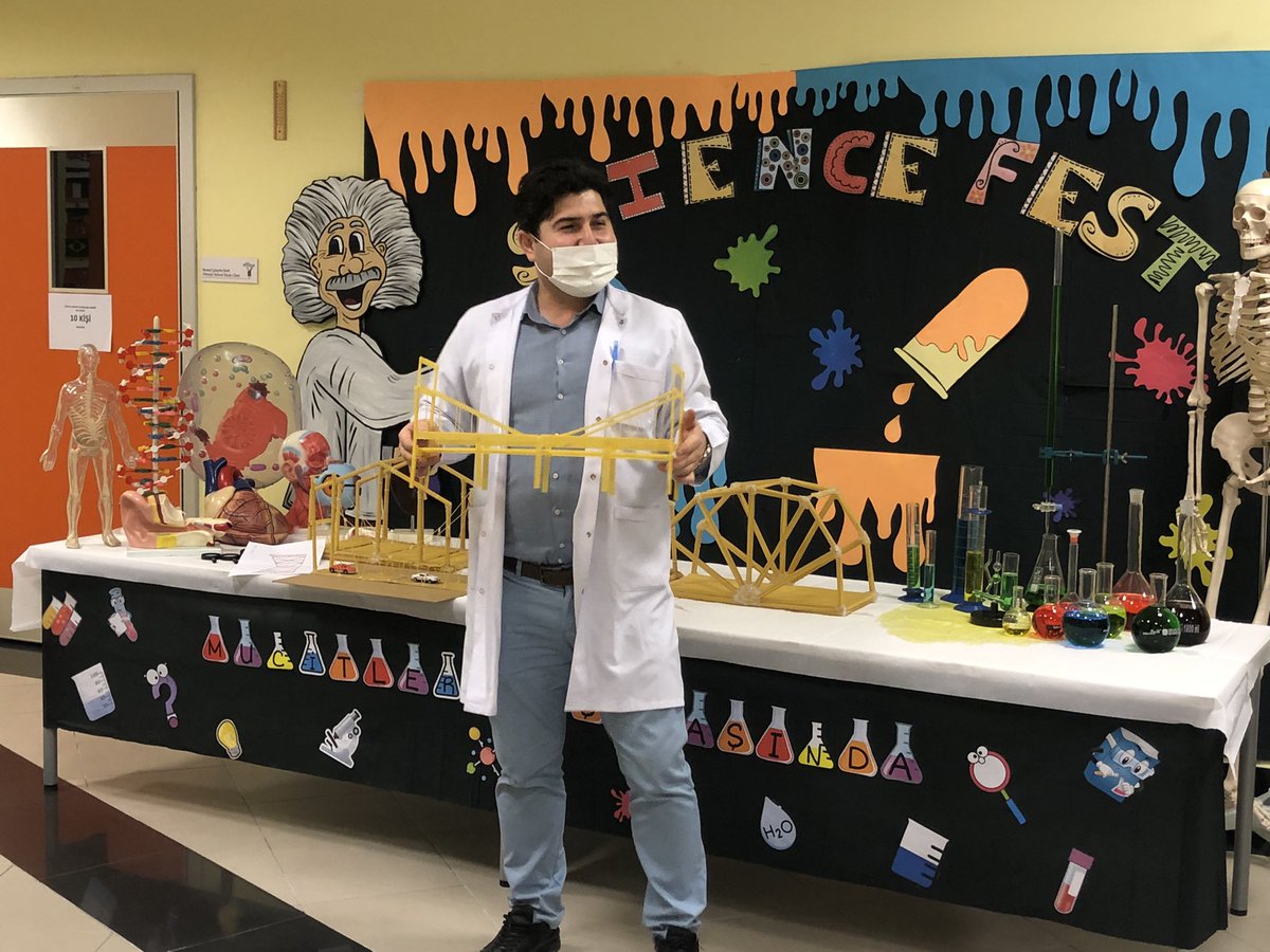 DoganSevdanur's tweet photo. Bilim Festivalimizi gerçekleştirdik. 👩🏻‍🔬
👨‍🔬🧪

 @ayselturgut81 @fserkanbalci @figentas84 @KvancBarlas @esrasert1979 @EnisEryaman @IsIIIIILL @DogaOkullari @eminehzt @ozgurkapann @DOGA_BASAKSEHIR https://t.co/mSl4Iqj3od