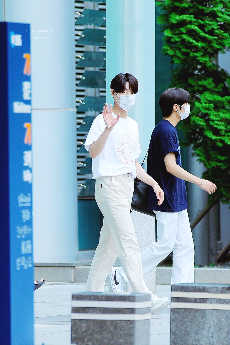 SYTLOOKS's tweet photo. #손영택 #태그 #TAG #골든차일드 https://t.co/cdSKuT5Gbo
