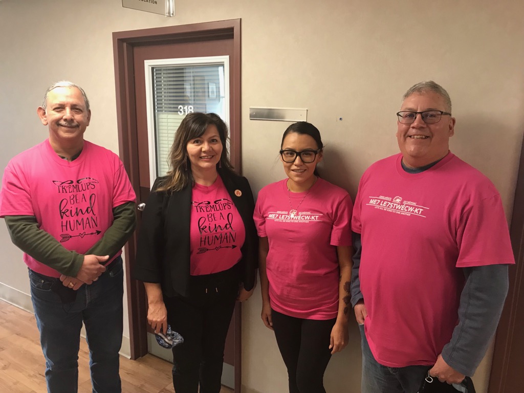 Me7 Le7stwécw-kt - let’s be kind to one another. Today, February 23rd is Anti-Bullying Day, and we’d like you to join us in wearing pink to show you are taking a stand against bullying and be an advocate for kindness. #pinkshirtday2022 #antibullyingday #Tkemlups