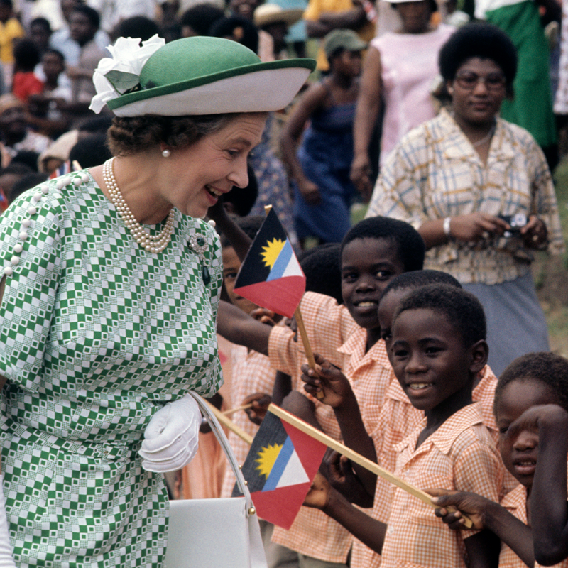 RoyalFamily's tweet photo. In this #PlatinumJubilee year, members of The Royal Family will undertake a series of Royal Tours this spring:

📍@ClarenceHouse will visit 🇮🇪
📍@KensingtonRoyal will visit 🇧🇿 🇯🇲 🇧🇸
📍The Earl and Countess of Wessex will visit 🇦🇬 🇬🇩 🇱🇨 🇻🇨
📍The Princess Royal will visit 🇵🇬
