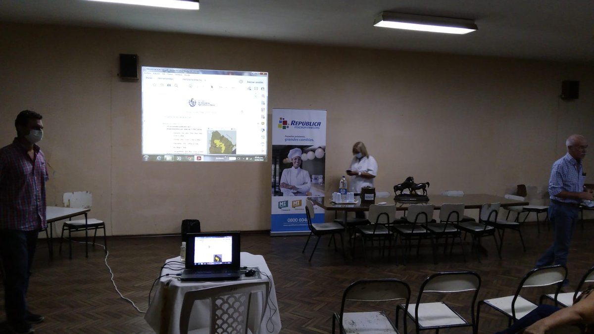 PlanAgro's tweet photo. #Ayer en Treinta y Tres, Charla "Herramientas financieras disponibles en Emergencia Agropecuaria 2022" y "Decisiones prediales otoño/invierno".
@MGAPUruguay #SFTT #RepúblicaMicrofinanzas
Ing. Santiago Barreto #Este #PlanAgropecuario https://t.co/yQ4sqFIYDx
