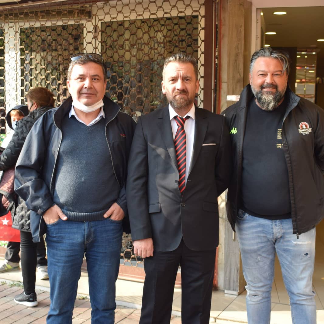 oaaz1965's tweet photo. @mehmetesk1974 Nice mutlu ve başarılı yıllara Başkanım https://t.co/3LOAsFNf6e