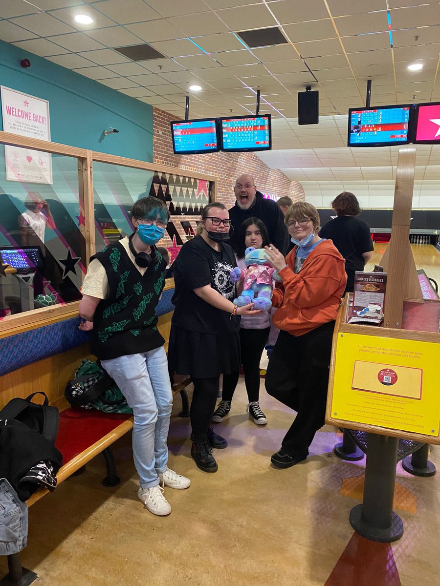 NLCYouthwork's tweet photo. Our Coatbridge @LLTTFYP group had a fabulous time at their trip to the bowling yesterday to practice their strike skills 🎳 #becauseofCLD #lltfyp #StrikeSkills  #MentalHealthMatters #MentalHealthAwareness #mentalhealthsupport #teambuilding https://t.co/IzwM5YGTvQ
