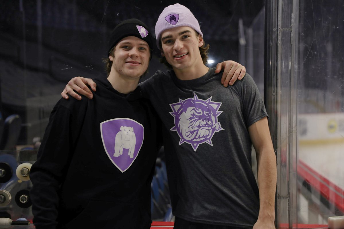 This Friday and Saturday.

The Hamilton Bulldogs continue to join the fight against cancer.

$5 from the purchase of every lavender toque, tee and hoodie will go towards the Canadian Cancer Society and Hamilton Heath Sciences. 

#HockeyFightsCancer