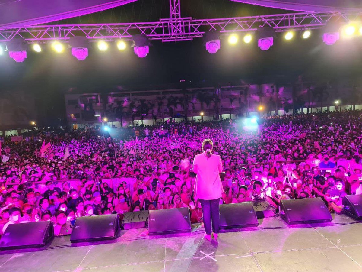 RonNavales tweet picture