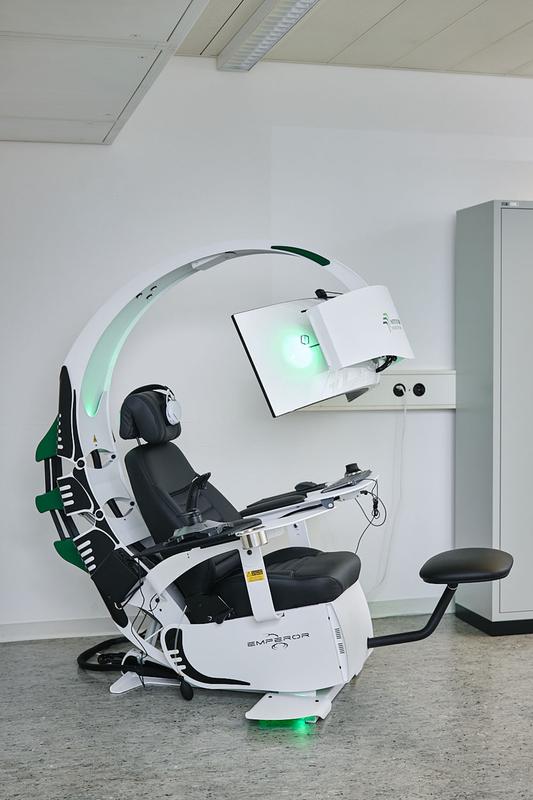 EuropHospital_D's tweet photo. Forschende vom Institut für #Pathologie der Universität Bern haben für ihren Fachbereich eine weltweite Innovation entwickelt: den Pathojet, eine Art medizinisches Cockpit. @ifp_unibe @inselgruppe #digitalePathologie https://t.co/naNIoC9oL5 https://t.co/WF5cEKFrKk