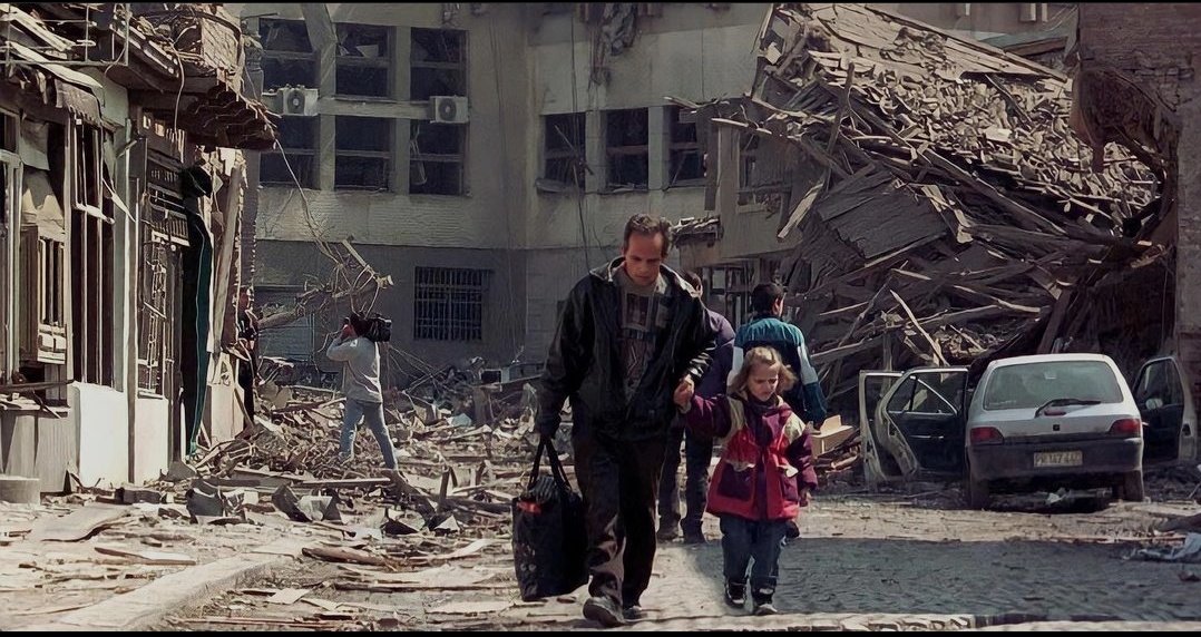 urcitazamanje's tweet photo. Đe si tad bio 'brižni svijete'? 
Bombardovanje Jugoslavije, 1999. god. https://t.co/ygD2DCnHYH
