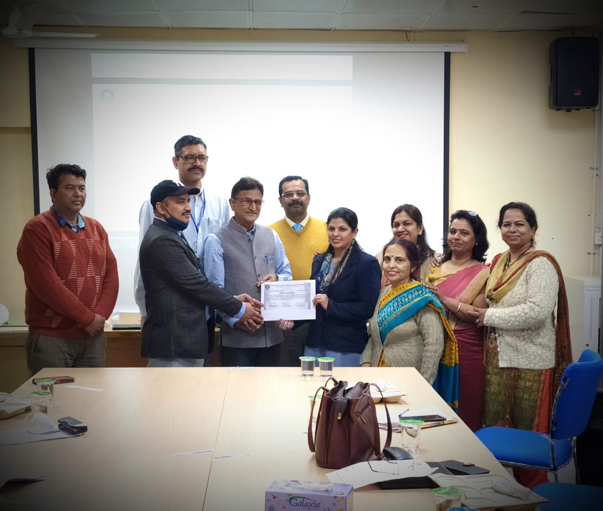 RampuraSchool's tweet photo. Today CLDP session was hosted by @RampuraSchool in which 9 principals, teachers and MT participated. Valuable inputs were shared by participants to improve the attendance, board results etc. Thanks to Dr Gulab Singh for valuable insights
@Dir_Education
@msisodia @delhi_shiksha https://t.co/8hSGdgNsvW