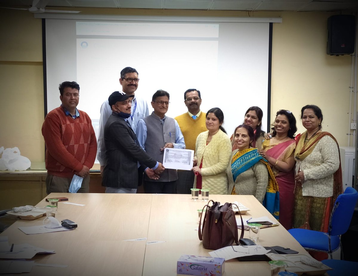 RampuraSchool's tweet photo. Today CLDP session was hosted by @RampuraSchool in which 9 principals, teachers and MT participated. Valuable inputs were shared by participants to improve the attendance, board results etc. Thanks to Dr Gulab Singh for valuable insights
@Dir_Education
@msisodia @delhi_shiksha https://t.co/8hSGdgNsvW
