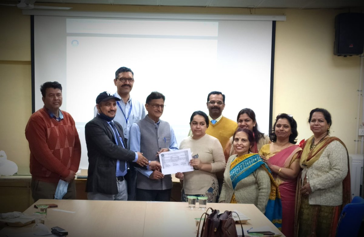 RampuraSchool's tweet photo. Today CLDP session was hosted by @RampuraSchool in which 9 principals, teachers and MT participated. Valuable inputs were shared by participants to improve the attendance, board results etc. Thanks to Dr Gulab Singh for valuable insights
@Dir_Education
@msisodia @delhi_shiksha https://t.co/8hSGdgNsvW