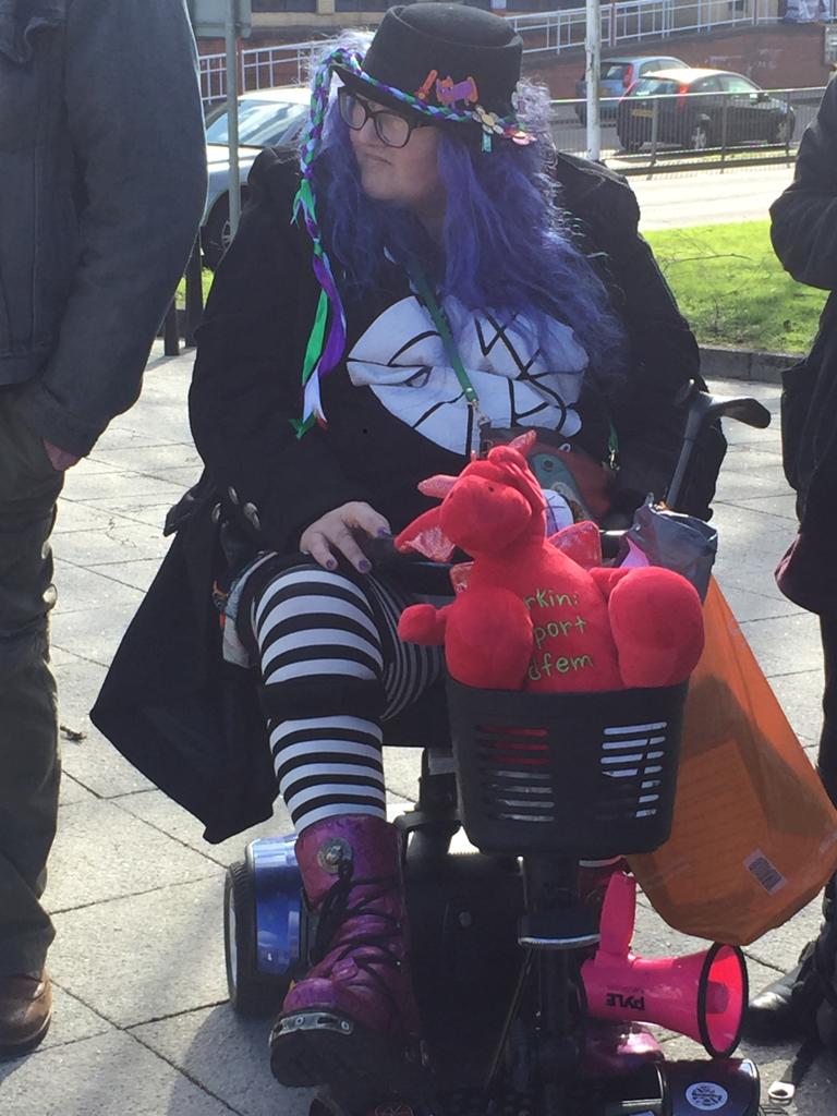 WomensRightsNet's tweet image. Can I have my book back please?
#JusticeForJen
#CanIReadThis 
#WomenWillNot