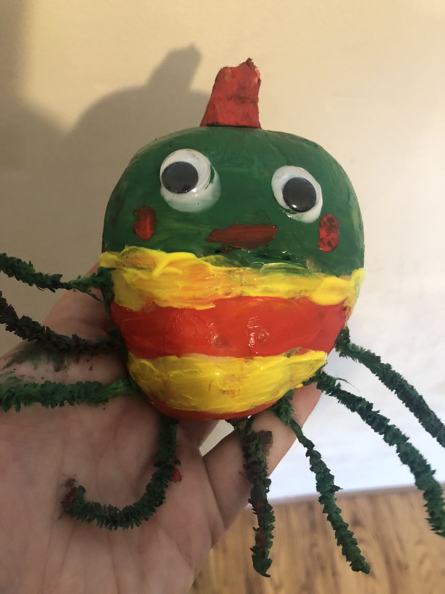 cazmaxwby's tweet photo. So world book day potato making! Spot the difference (we had no white paint) what will they come up with next #worldbookday2022 #potatoworldbookday #octopants #clairepowell #suzysenior https://t.co/WZLapbiGT2