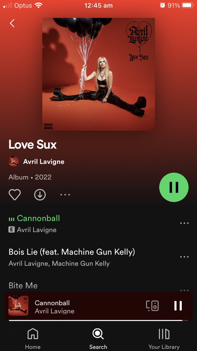 AvrilFansAU's tweet photo. Listening to #LoveSux right now in Australia 🇦🇺 I’m obsessed 😍 https://t.co/FDw1bLvL5w