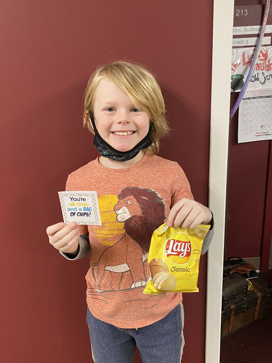HmartMcIntosh's tweet photo. We are all that and a bag of chips!!!  Celebrated students in Rodman and Mcintosh’s classroom that worked hard for their Olympic goals for math and reading. @OleanEastView https://t.co/2bOYLcFccV