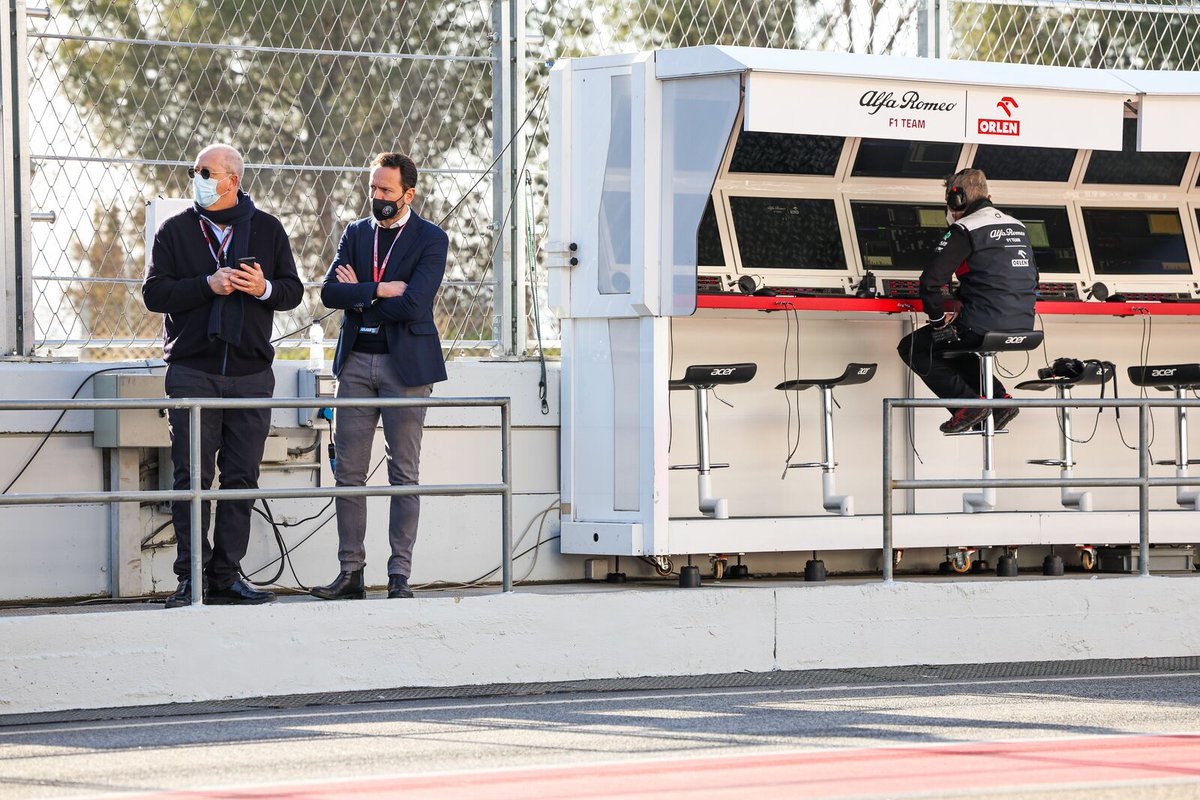 JPImparato's tweet photo. Many thanks to @alfaromeoorlen team for hosting me at the Circuit de Barcelona-Catalunya yesterday. A real thrill to see the car up close, with its special camouflage livery, and witness the intense preparations for the new season.
Don't miss the new car reveal this Sunday 9am!🏎️ https://t.co/fXNOOzMrTs
