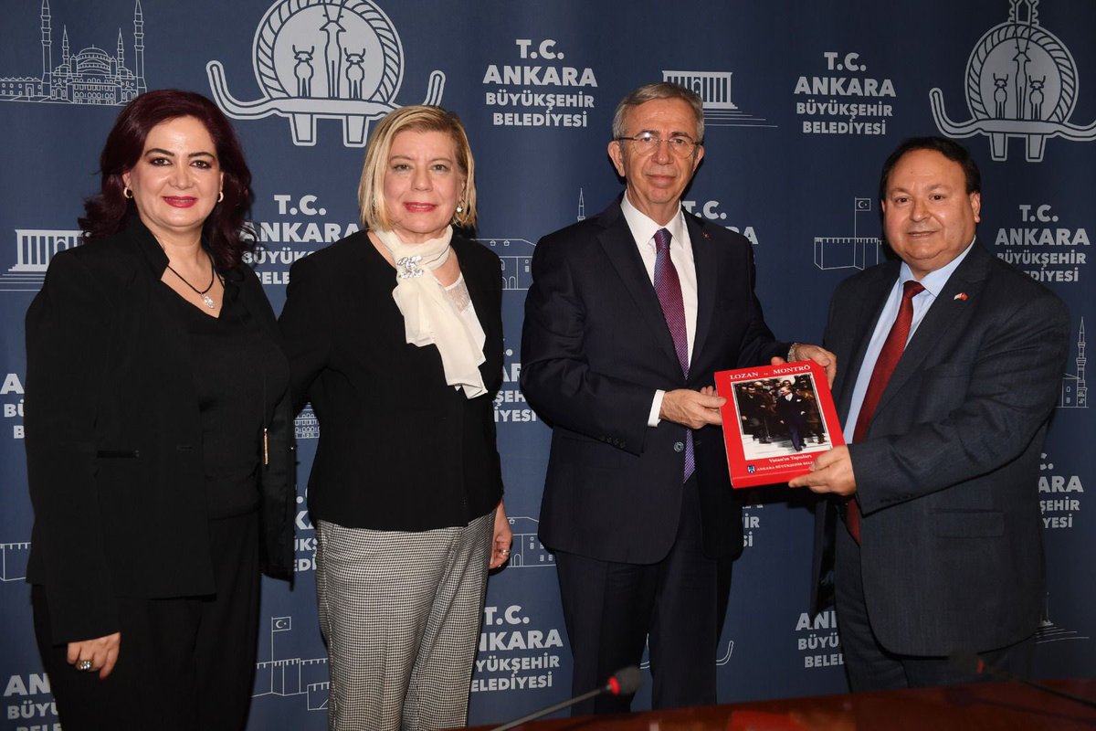 Avrupa Parlamentosu Türkiye Raportörü Sn. Nacho Sanchez Amor’u ve Türkiye KKTC İş Birliği Cemiyeti Genel Başkanı Sn. Rüşat Aydoğan ve beraberindeki heyeti belediyemizde ağırlamaktan büyük mutluluk duydum.

Nazik ziyaretleri ve hoş sohbetleri için teşekkür ediyorum.