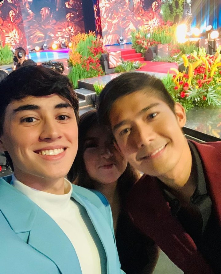 rimenere24's tweet photo. VJ AI IG POST 💙...

EDWARD x ROBI x VJ AI 

#EdwardBarber @Barber_Edward_ https://t.co/2uKTMUu2FS