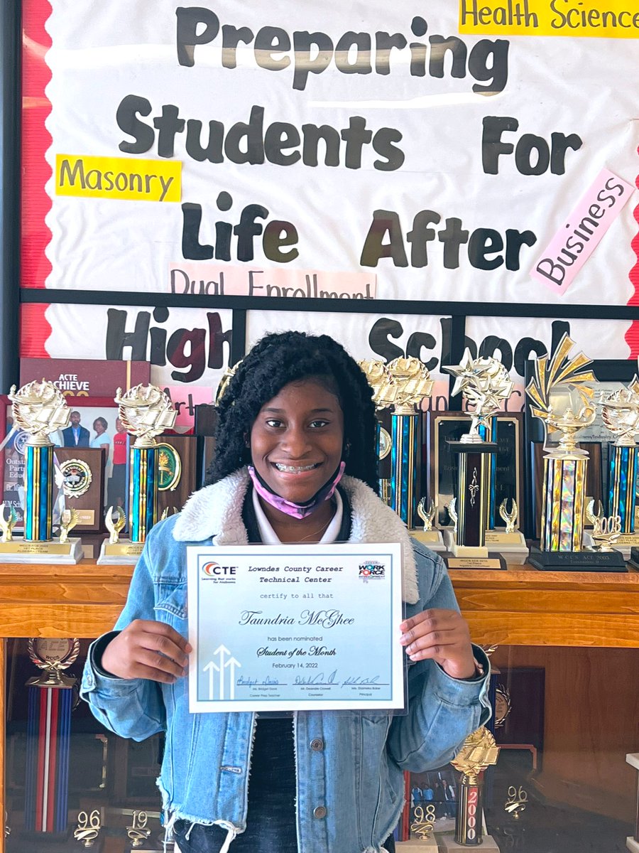 45CAREERTECH's tweet photo. Congratulations to February Career Tech Student of the Month Recipients. Great job and keep up the good work!! We are so proud of you!! #45ctc #45ctestudentspotlight https://t.co/tidM2AzdoI