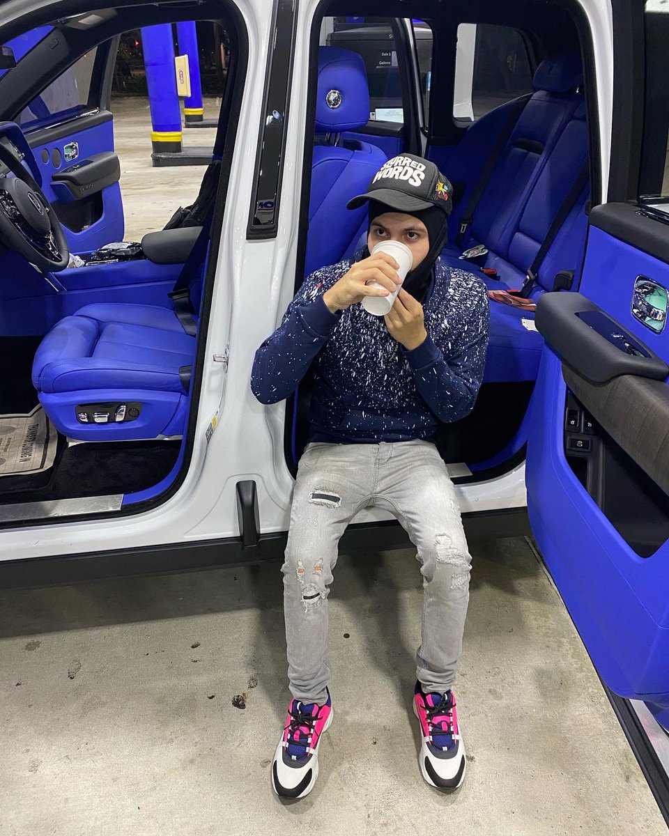 TooJaab's tweet photo. Lol I ain’t post a pic in like 2-3 years fuckkk itt https://t.co/AJZvYohNzj