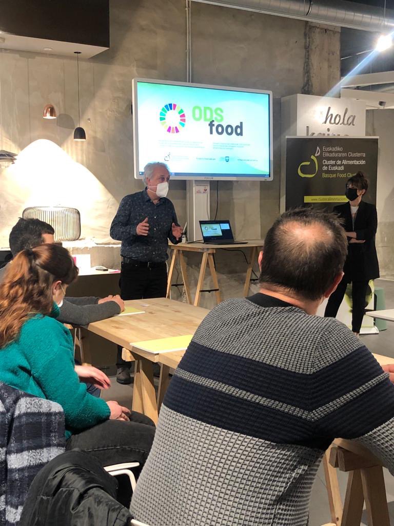 Proyecto ODSFOOD➡️Herramienta para que empresas de #alimentación diagnostiquen su situación respecto a los #ODS
 
📈 Permitirá a las compañías contrastar los progresos con personas consumidoras y mejorar su competitividad.
 
Financiado por Diputación de <a href="/Gipuzkoa/">Gipuzkoa</a>