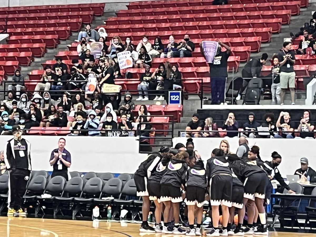 maffsports's tweet photo. Booker High girls basketball here for the Class 4A state semifinal against Lake Highland Prep with a large student section on hand @BookerAthletics @AthleticsBooker @htpreps @BookerGirlsBall https://t.co/cjmwBmWZS1