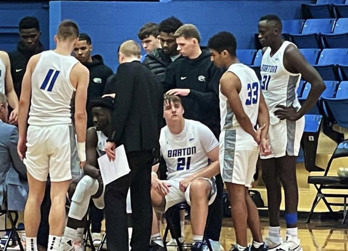 Abby Thompson tweet media