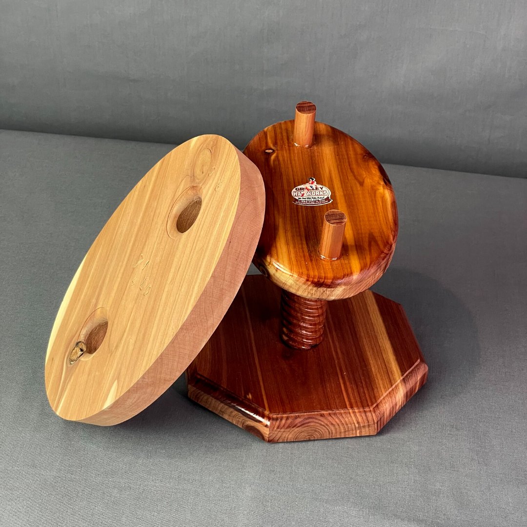 GreeleyHatWorks's tweet photo. This cedar hat hanger is designed specifically for your cedar block.
.
.
Put your custom Greeley Hat Works cedar block in your hat and align holes in the block with the pegs of the hat hanger.
.
.
#greeleyhatworks #customcedar #cedarhathanger #keeptheshape #hatcare #cedar https://t.co/cfYqvWNOh5