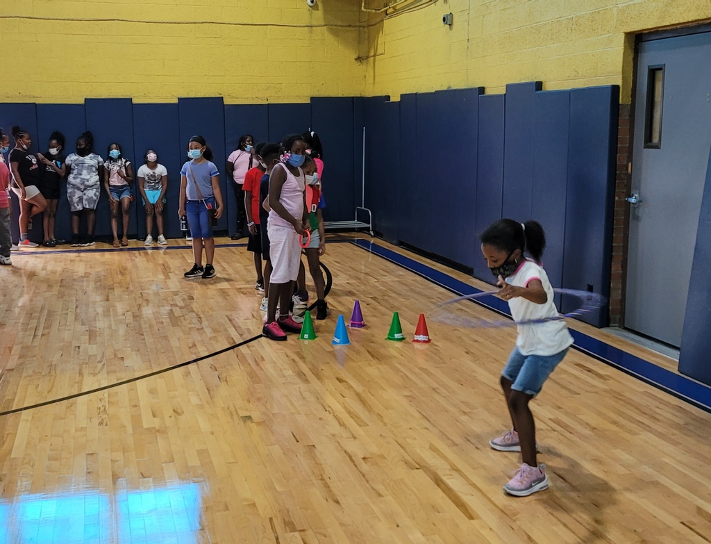 TYCDetroit's tweet photo. Today’s #ThankfulThursday is @DetroitWayneIHN! DWIHN funds and supports The Youth Connection’s programs such as our Botvin Lifeskills Prevention Academy Awards, I2D2 Fit N Fun Family Clubs and our Strengthening Families 10-14 program! #detroitwayne #sfp10-14 #I2D2 #prevention https://t.co/95QcJs6XL6