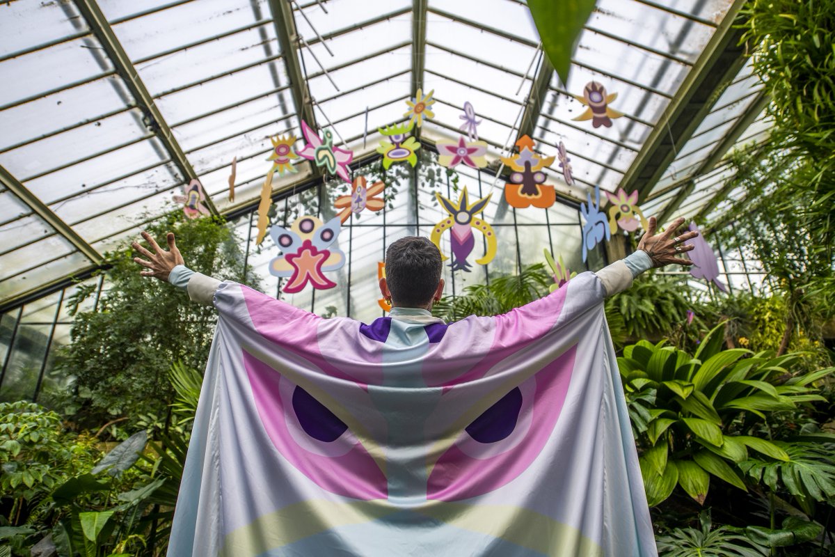 Fantastic to have artist Dino Real as part of the Orchids Festival <a href="/kewgardens/">KewGardens</a> which this year celebrates the biodiversity and environmental stewardship of Costa Rica youtube.com/watch?v=5PmvKP…
#biodiversity #environmental #artist