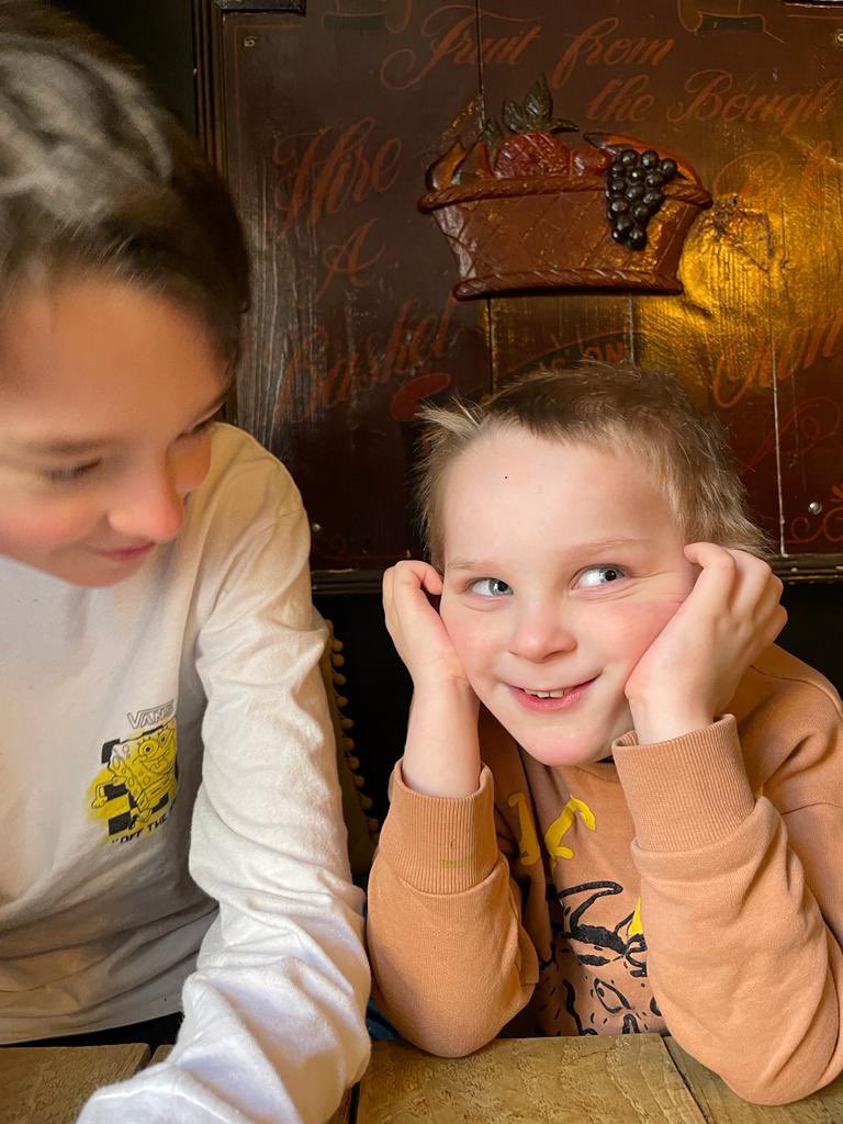 linda 👋🏼🐸 tweet media