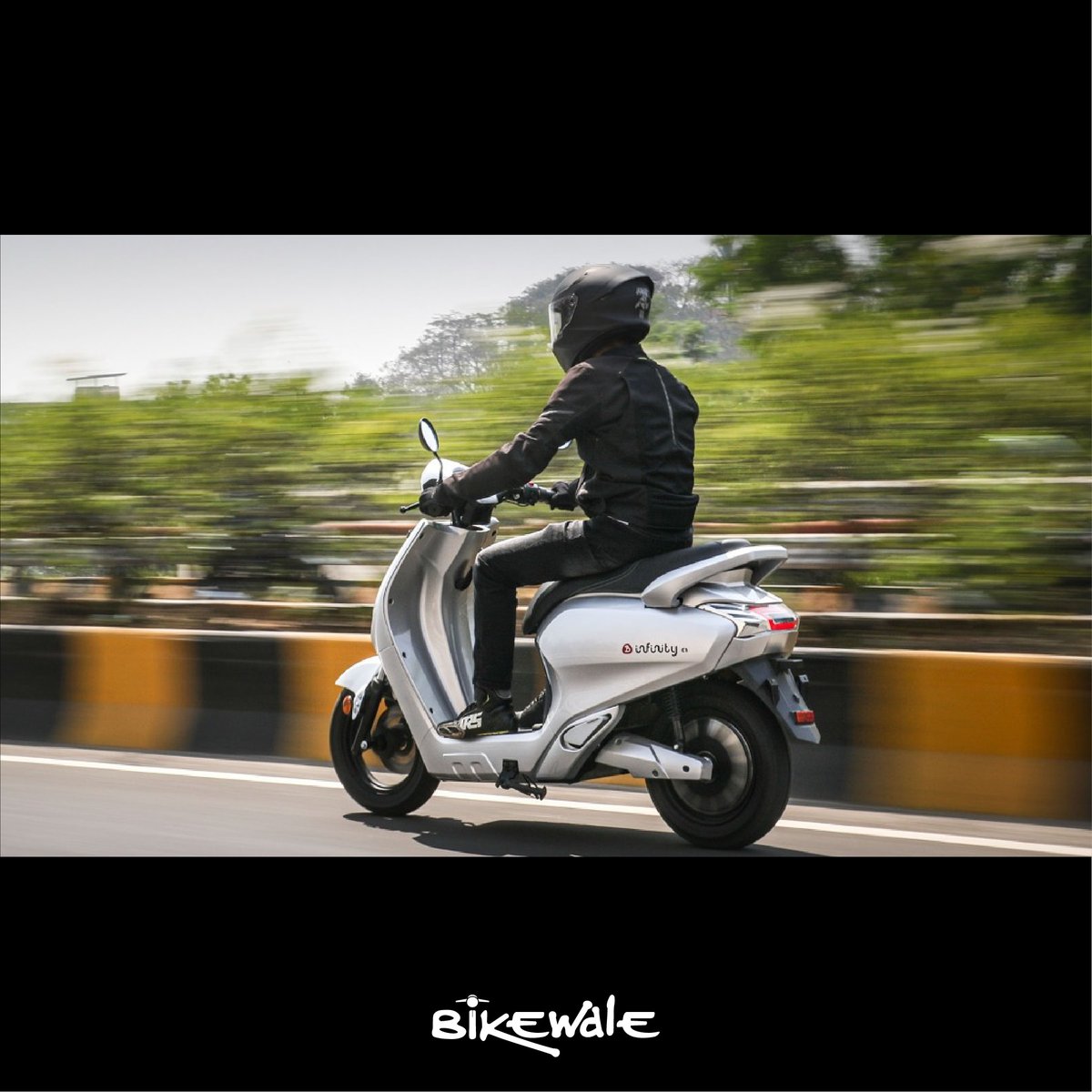BikeWale's tweet photo. That said, the #InfinityE1 as a scooter is quite likable. It offers good ride quality and comfort and a motor that performs decently in the city. 
Know more: https://t.co/ZbLfgYgAkw
#BWNews #BounceinfinityE1 https://t.co/V4rPQp9sXS