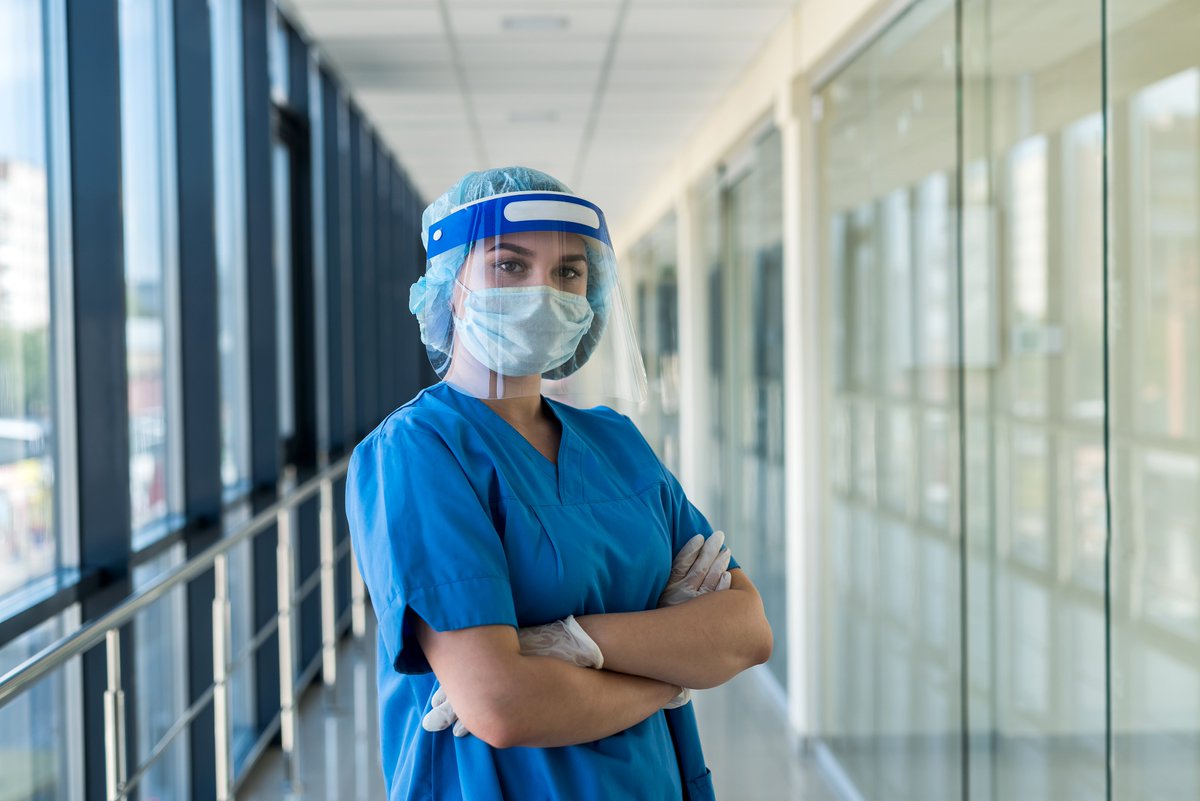 While COVID-19 hospitalizations trend in the right direction in Ontario, COVID-19 remains a challenge for our hospital and our people. It’s not business as usual at Health Sciences North and COVID-19 remains a challenge for our operations: bit.ly/3t8eTDQ