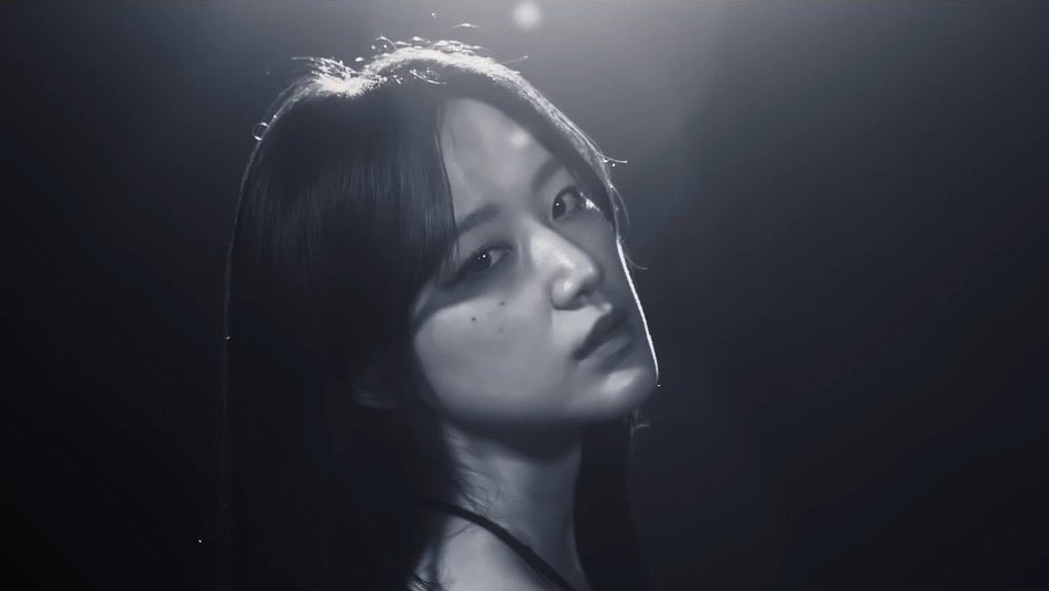 SHUHUA_TH's tweet photo. ฉันไม่เคยร่ำลา
ฉันไม่เคยหยุด
ฉันไม่เคยร้องไห้
ฉันไม่เคยสูญเสีย

“ฉันไม่เคยตาย 🩸” 

#SHUHUA #슈화 #GIDLE #I_NEVER_DIE https://t.co/OxsRQrGqrC