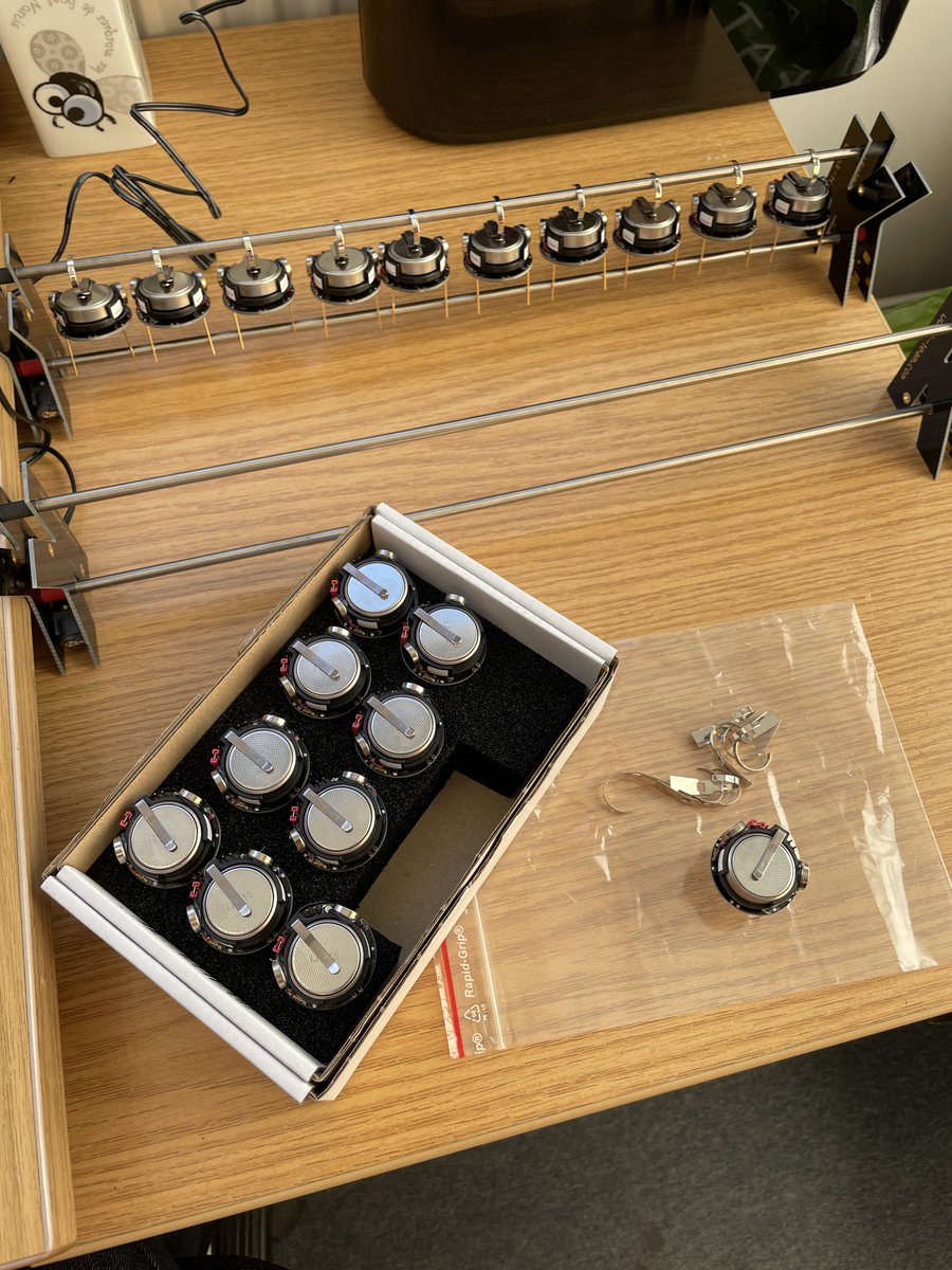 SafiaBarikzai's tweet image. new robot babies have arrived. How cute are they!

#SwarmRobots #ComputerScience #PlayfulCoding