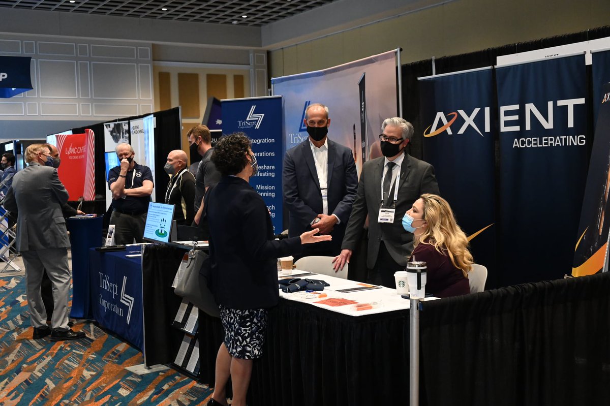 SpaceComExpo's tweet image. No other event brings together the private and public sectors to advance #commercialspace like this. #networking @SpaceportSummit #SpaceCom2022 #SpaceCongress #spacetech #spaceinnovation #spaceeconomy #spaceindustry #NASA #NASAKSC