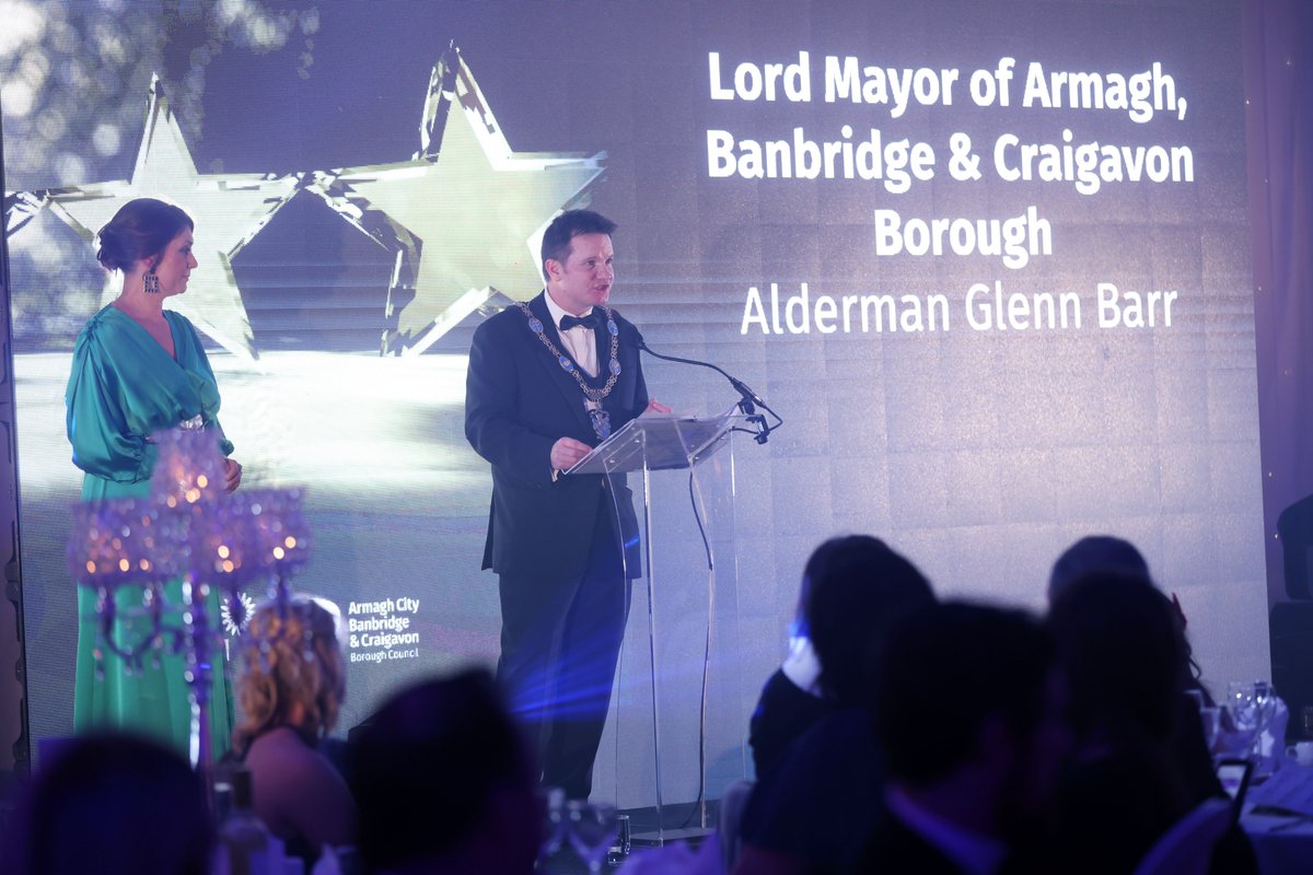 ⭐️ 𝗔𝗕𝗖 𝗕𝘂𝘀𝗶𝗻𝗲𝘀𝘀 𝗔𝘄𝗮𝗿𝗱𝘀 🏆
Lord Mayor Alderman <a href="/CllrGlennBarr/">Glenn Barr</a> opens the #ABCBusinessAwards 2022 <a href="/Seagoehotel/">Seagoe Hotel</a>. Our local businesses have been through so much in 3 years since we last held these awards - now’s the time to show them some recognition! 👏