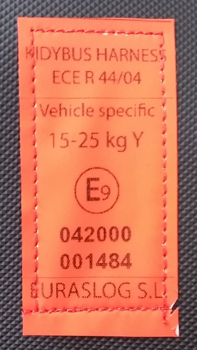 KidyBus's tweet photo. @pmcarignano @QuintelaRicardo ¿Sabías que existe un Sistema de Retención Infantil homologado exclusivo para autobuses? ¿Qué es único en Europa y 100% español? La Kidy bus Harness, el producto con más reconocimientos en seguridad vial https://t.co/5jmO8Zo9c7