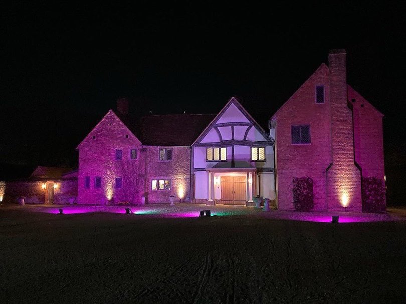 TheBestBooths's tweet photo. We are very excited to be back @LillibrookeMnr this evening for the lovely Emily and Adam’s wedding.

Back tomorrow too for more wedding fun 🤩 

#MakingMemories #wedding #love https://t.co/ZRQTpDJji6