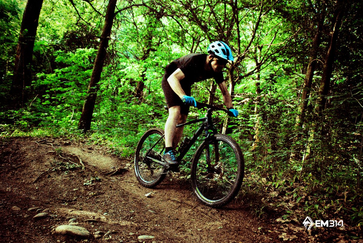 E_Macaluso's tweet image. Natura, velocità e controllo sono la combinazione per raggiungere #performancefatteperdurare
(Credit: #BfoStile)
@Michelin #michelin #michelinitalia #RideOnMichelin #michelinForceXC #EM314 #EM314official #WeAreEM314 #atletapiùgreenditalia #sostenibilità #green #RoadToTampere #mtb