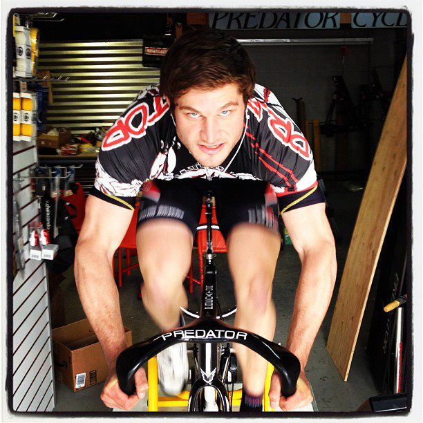 predatorcycling's tweet image. #TBT Big Sam rocking some TK1 Majors back in 2012

#customcarbon #carbonfiber #madeintheUSA #trackracing #track #cyclingpics #cyclingphotos #majorbars