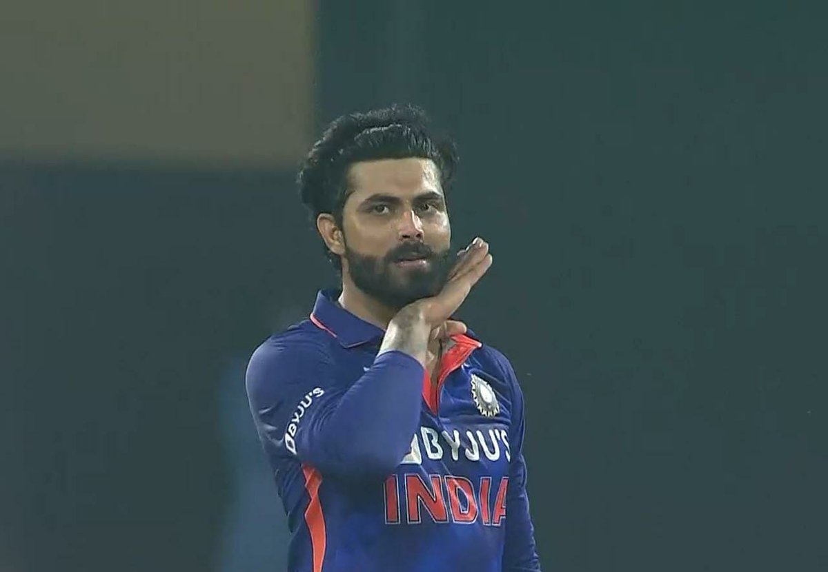 ChennaiIPL's tweet image. Ravindra Pushpa Raj 🔥 @imjadeja

#INDvSL #WhistlePodu 🦁💛
📷 : @BCCI