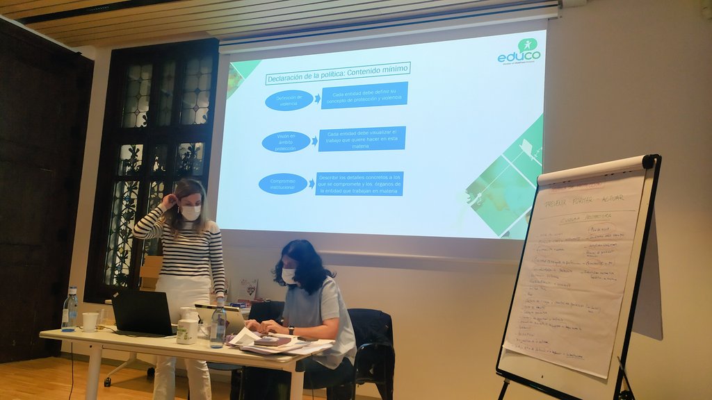 Finalitzant dos dies intensos de formació en matèria de protecció a la infància! Gràcies <a href="/Educo_ONG/">Educo</a> i <a href="/FundlaCaixaCAT/">Fundació ”la Caixa”</a> per l'oportunitat de continuar creixent i millorant en la construcció d'entorns protectors i de bon tracte!