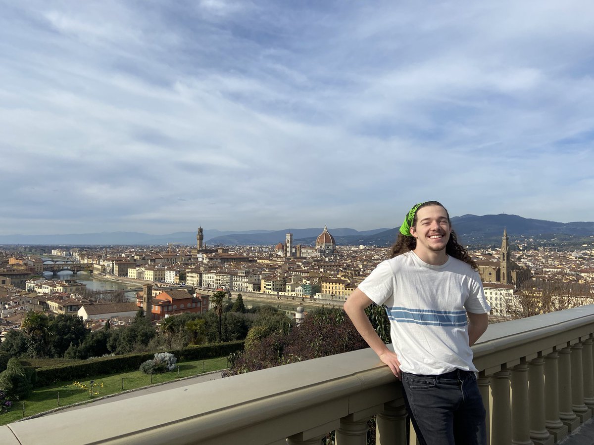 Unforeseen side effect of studying abroad: actually having current photos of myself! About time I update my groupme profile pic from 5 years ago